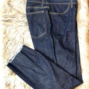 NWOT Imogene and Willie, 98/2% raw hem jea…